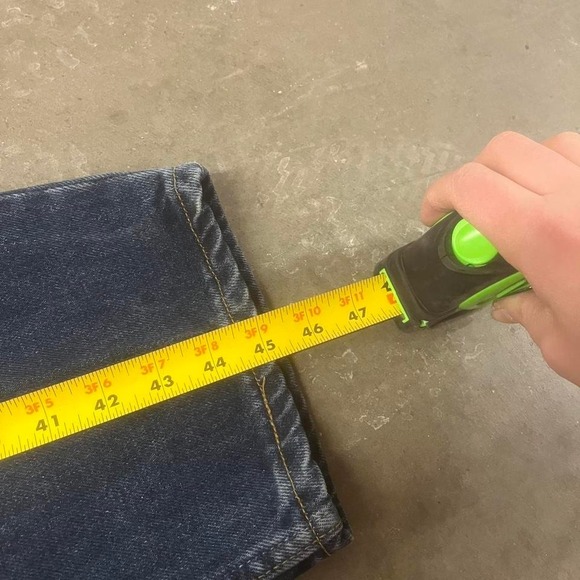 Vintage Levi's 560 men's dark wash pleated jeans loose comfort 2004 36 - Picture 7 of 8